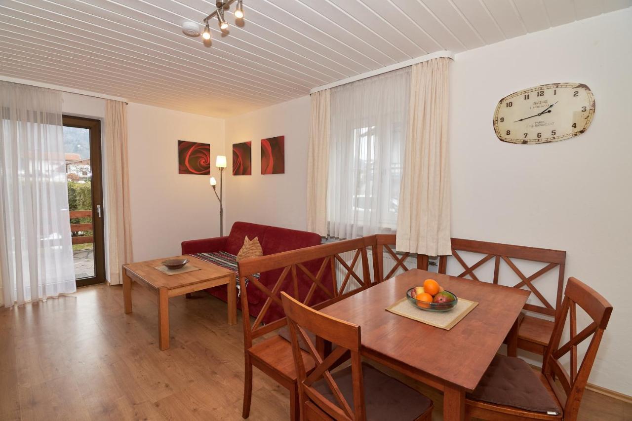 Dangl Gbr, Gaestehaus Sonnenhof - Inkl. Chiemgau Karte 베르겐 객실 사진